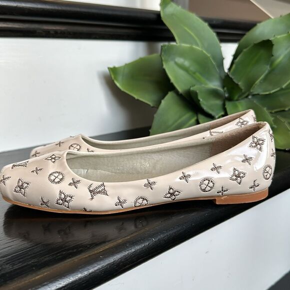 $5 Christmas in July New slip-on cream women’s flats ballet neutral size 5.5 - Picture 3 of 7